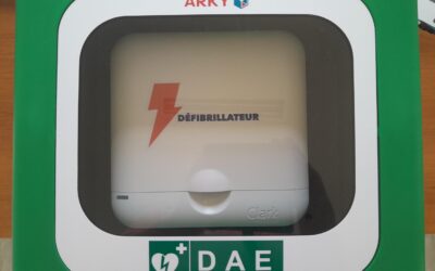 DEFIBRILLATEUR